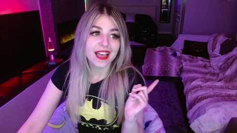 serafina @ myfreecams on 20240429