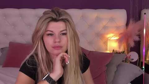 dominica_mini @ myfreecams on 20240430