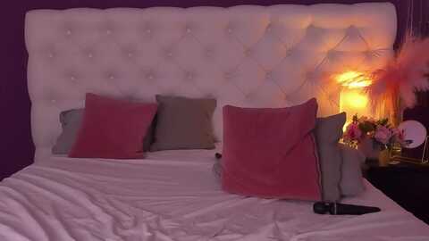 dominica_mini @ myfreecams on 20240502