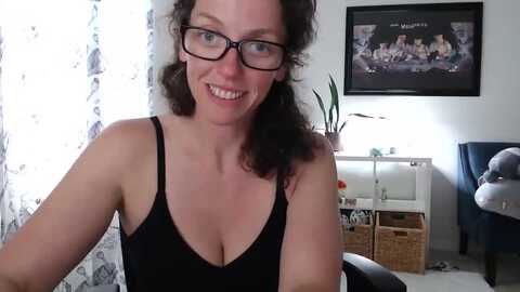 sarah_stark @ myfreecams on 20240502