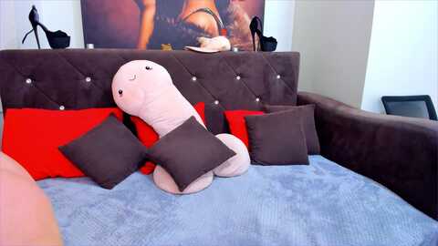 laura4funx @ myfreecams on 20240503