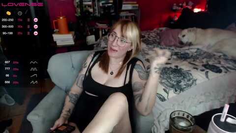 axehallow @ myfreecams on 20240504
