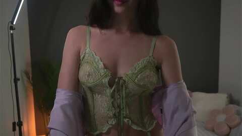 isabella_7 @ myfreecams on 20240504