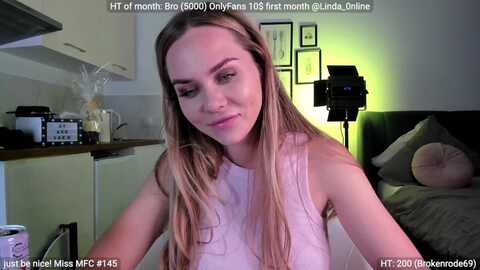 linda_0nline @ myfreecams on 20240504