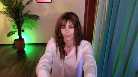 milajoulie @ myfreecams on 20240504