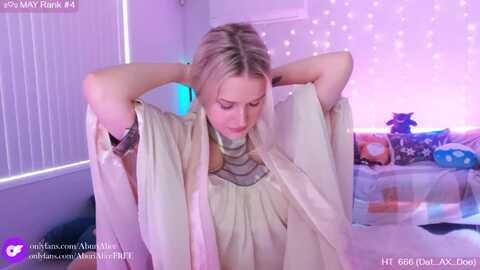 alicexmaia @ myfreecams on 20240505
