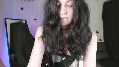 roomtoavoid @ myfreecams on 20240506
