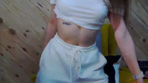 lesliekat @ myfreecams on 20240507