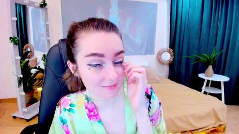 milim_nava @ myfreecams on 20240507