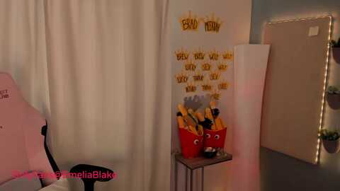 mightyemelia @ myfreecams on 20240508
