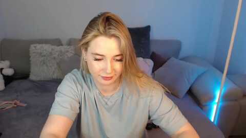 sabrinaviolet @ myfreecams on 20240508