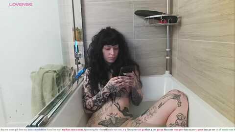 slimsaydeee @ myfreecams on 20240508
