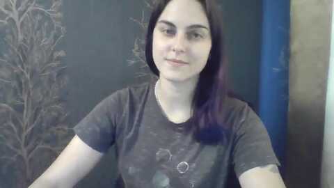 bird_blue @ myfreecams on 20240509