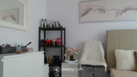 hrystina_ @ myfreecams on 20240509