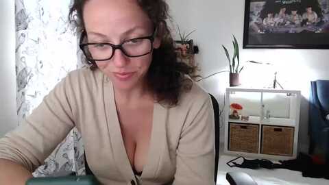 sarah_stark @ myfreecams on 20240509