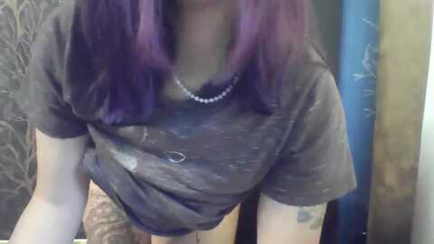 bird_blue @ myfreecams on 20240510