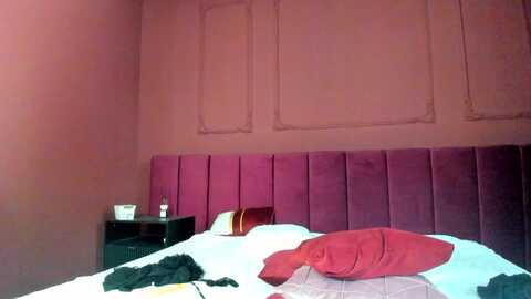 bo0ty_queen_ @ myfreecams on 20240511