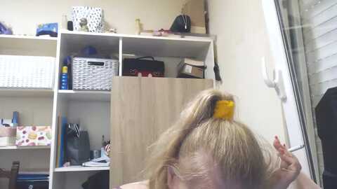 lorenarubia @ myfreecams on 20240511