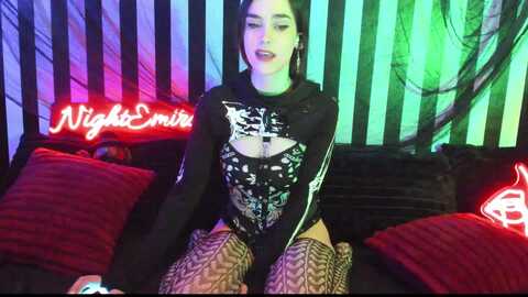 nightemira @ myfreecams on 20240511