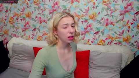 alinablank @ myfreecams on 20240512