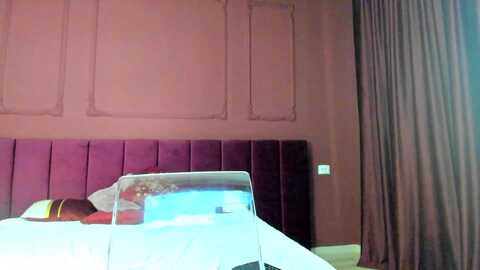 bo0ty_queen_ @ myfreecams on 20240513