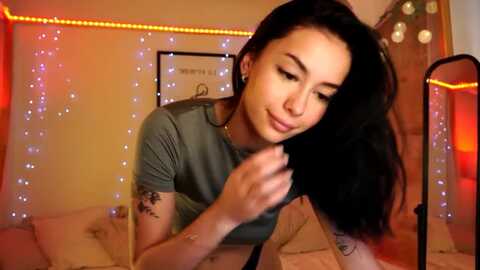naomii18 @ myfreecams on 20240513