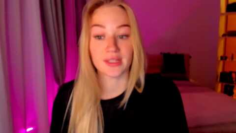 checkmypeach @ myfreecams on 20240514
