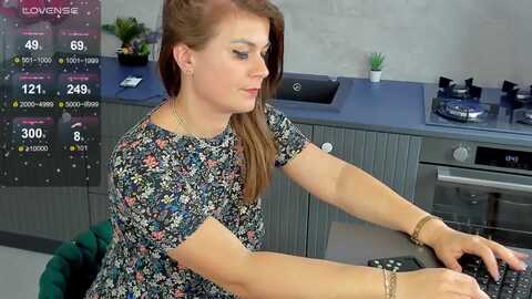 suavegia @ myfreecams on 20240514