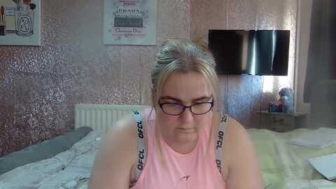 yummymummy39 @ myfreecams on 20240515