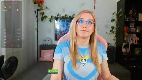 monicmoon18 @ myfreecams on 20240516