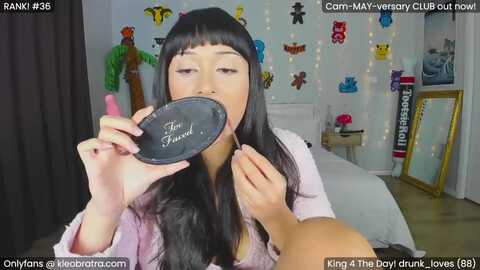 kleobratra @ myfreecams on 20240517