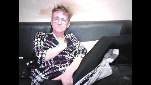 sexygeny @ myfreecams on 20240517