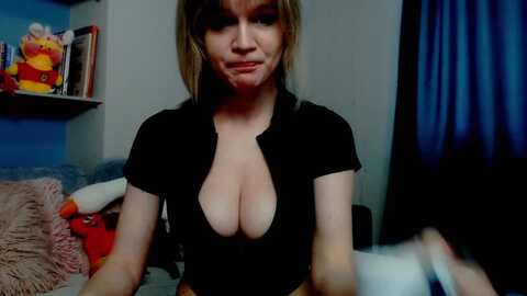 misslilie @ myfreecams on 20240519