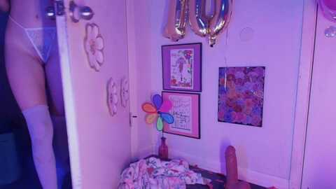 naomidee @ myfreecams on 20240519