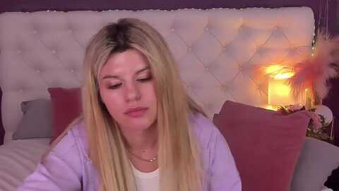 dominica_mini @ myfreecams on 20240520