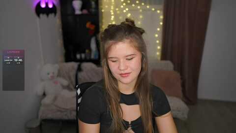alaina__fox @ myfreecams on 20240521
