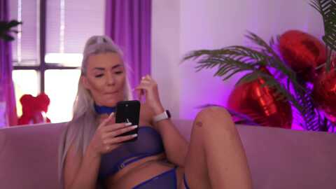 falllingangel @ myfreecams on 20240521