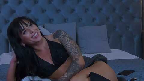 amelynoir @ myfreecams on 20240522