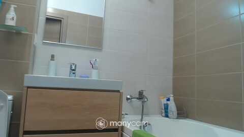 hrystina_ @ myfreecams on 20240522