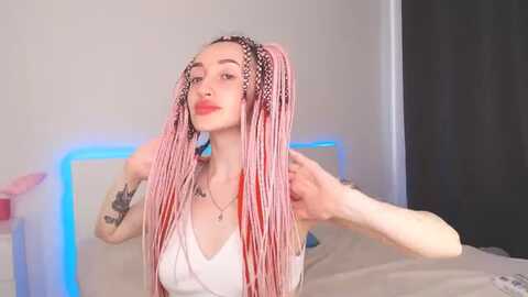 sara_polly @ myfreecams on 20240522