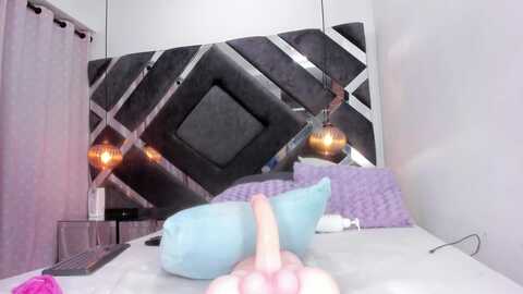 violeta_aroca @ myfreecams on 20240522