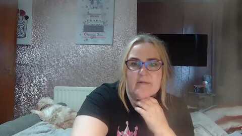 yummymummy39 @ myfreecams on 20240522