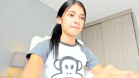 emmily_ @ myfreecams on 20240524