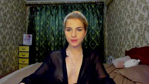 sabrinaflow @ myfreecams on 20240525
