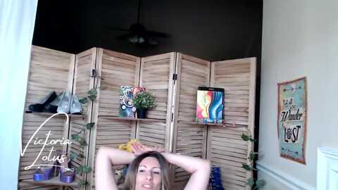 victorialotus @ myfreecams on 20240525