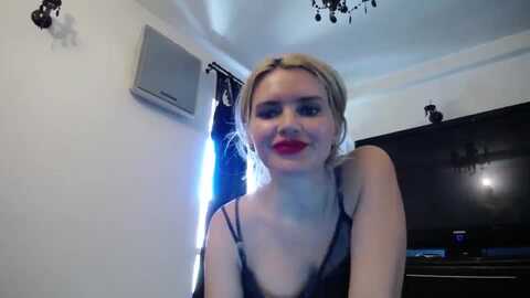 klarita_ @ myfreecams on 20240526