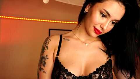 naomii18 @ myfreecams on 20240526