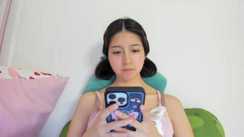 cherrycute666 @ myfreecams on 20240527