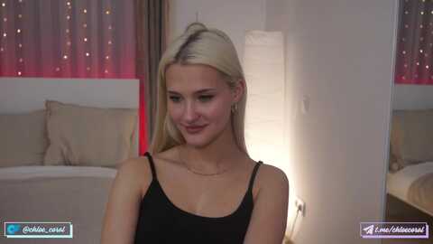 chloecoral @ myfreecams on 20240527