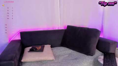 martinaevans1 @ myfreecams on 20240527